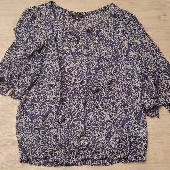 Banana Republic Factory Tops - Banana Republic womens short sleeve top